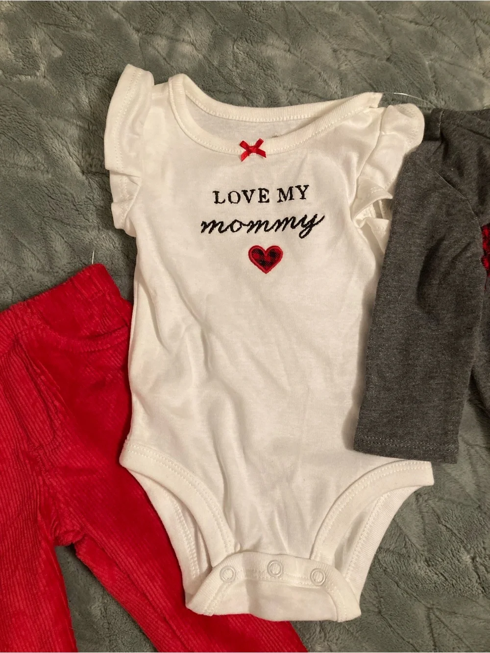 Carter’s 3M Love my Mommy 3 piece set NWT